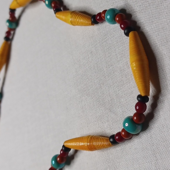 #771 Rolled Paper Beaded Necklace - Picture 3 of 3